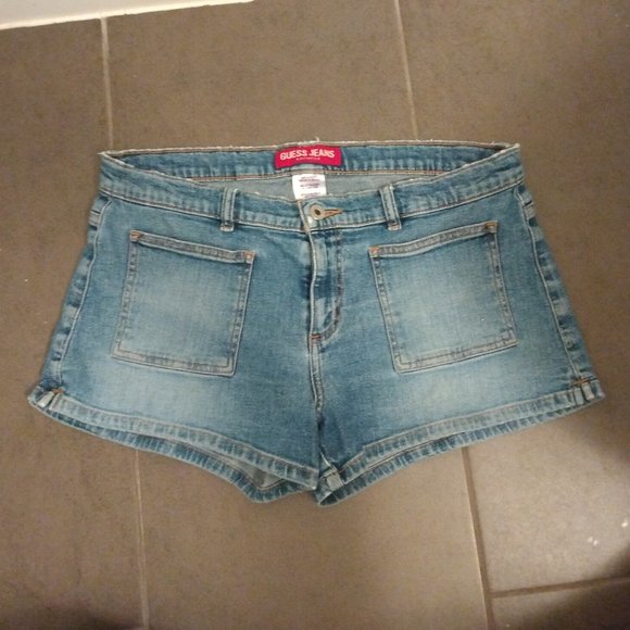 GUESS Jean Shorts - Picture 1 of 3